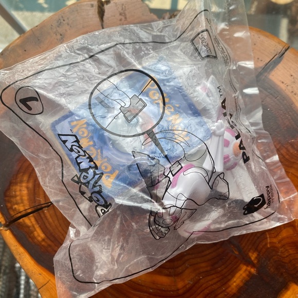 UNOPENED Pokémon Happy Meal Toy 2018 - Picture 8 of 8